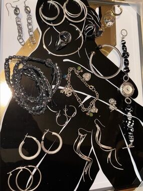 Silver-Tone Mixed Fashion Jewelry Set - Black & Silver-